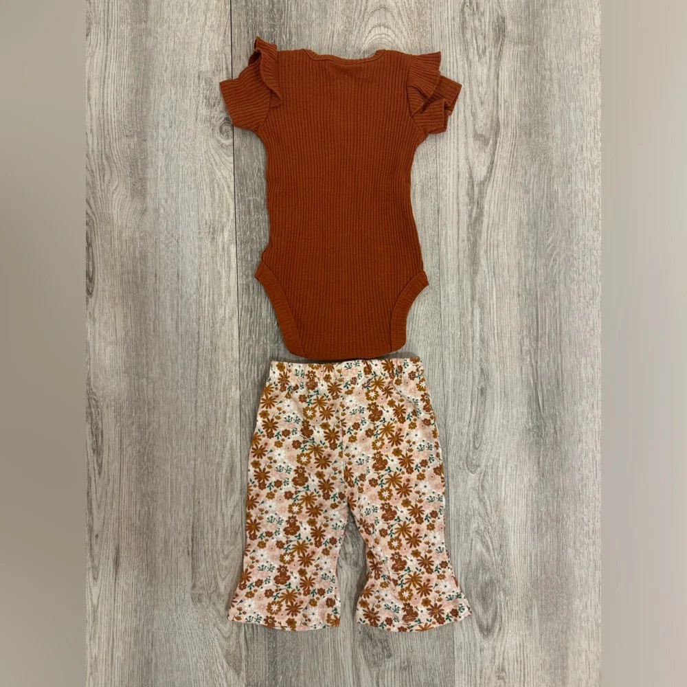 Three Likes 3 month baby girl outfit - Picture 6 of 6